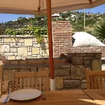 Villanaz Apartment